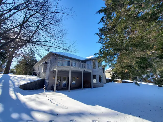 $389,900 | 1142 Cedar Ridge Drive, Carbondale, IL 62901