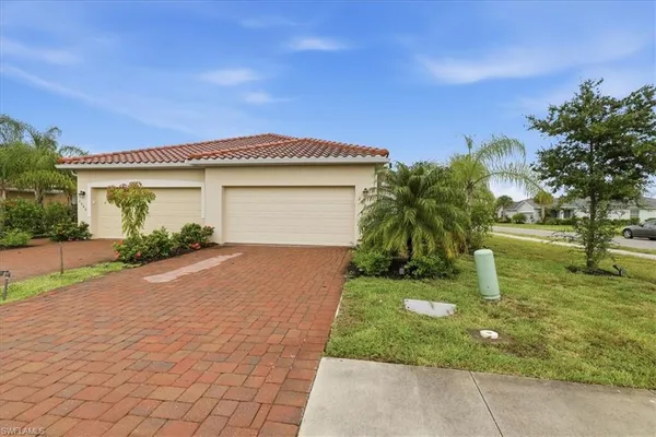 $415,000 | 2636 Vine Avenue, Naples, FL 34120