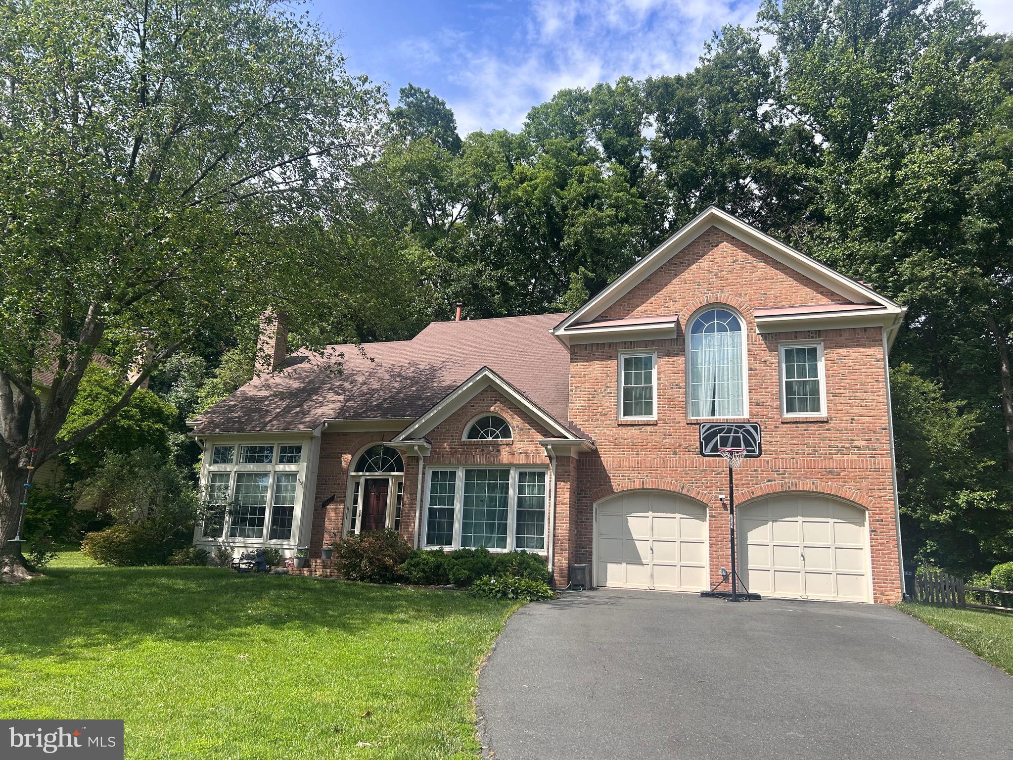 9406 Eagle Trace Fairfax Station, VA 22039 - Photo 2 of 39