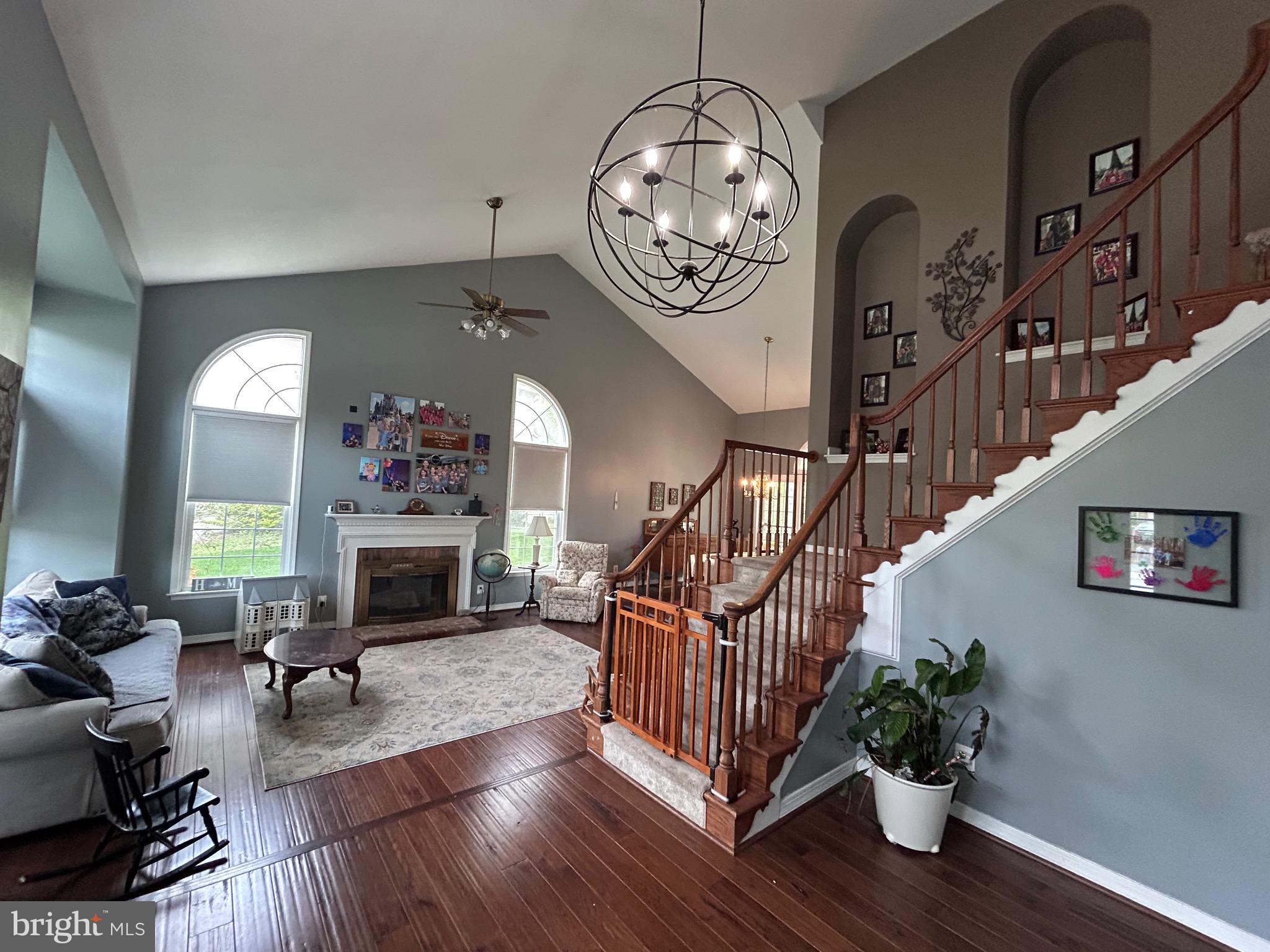 9406 Eagle Trace Fairfax Station, VA 22039 - Photo 4 of 39