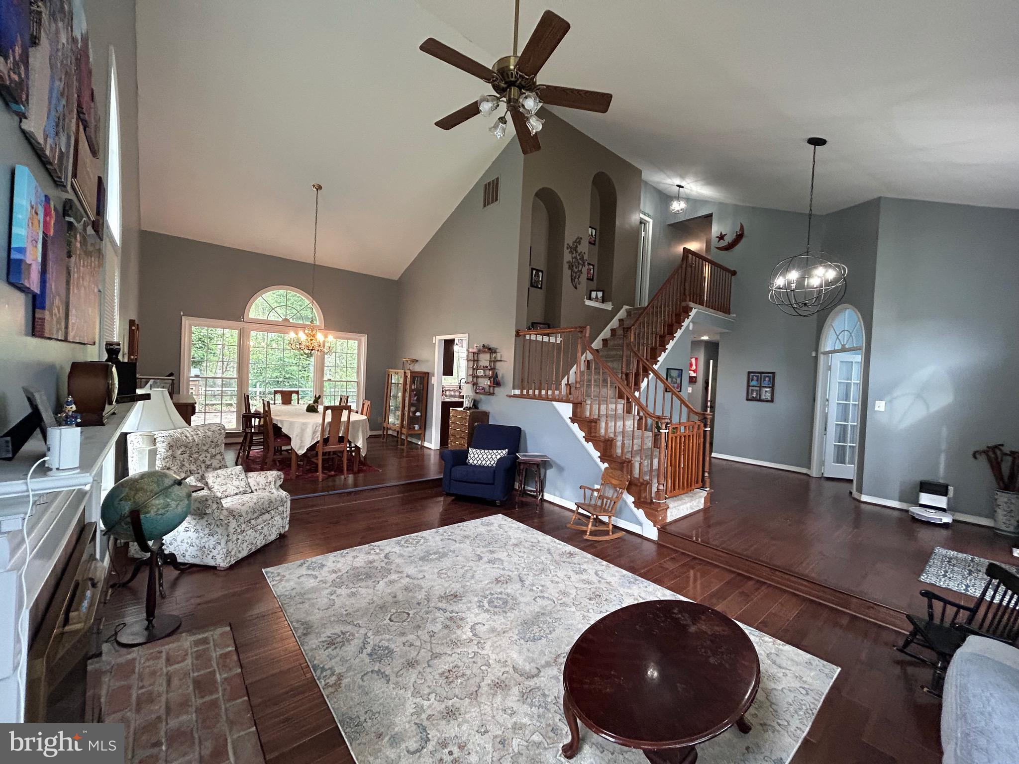 9406 Eagle Trace Fairfax Station, VA 22039 - Photo 5 of 39