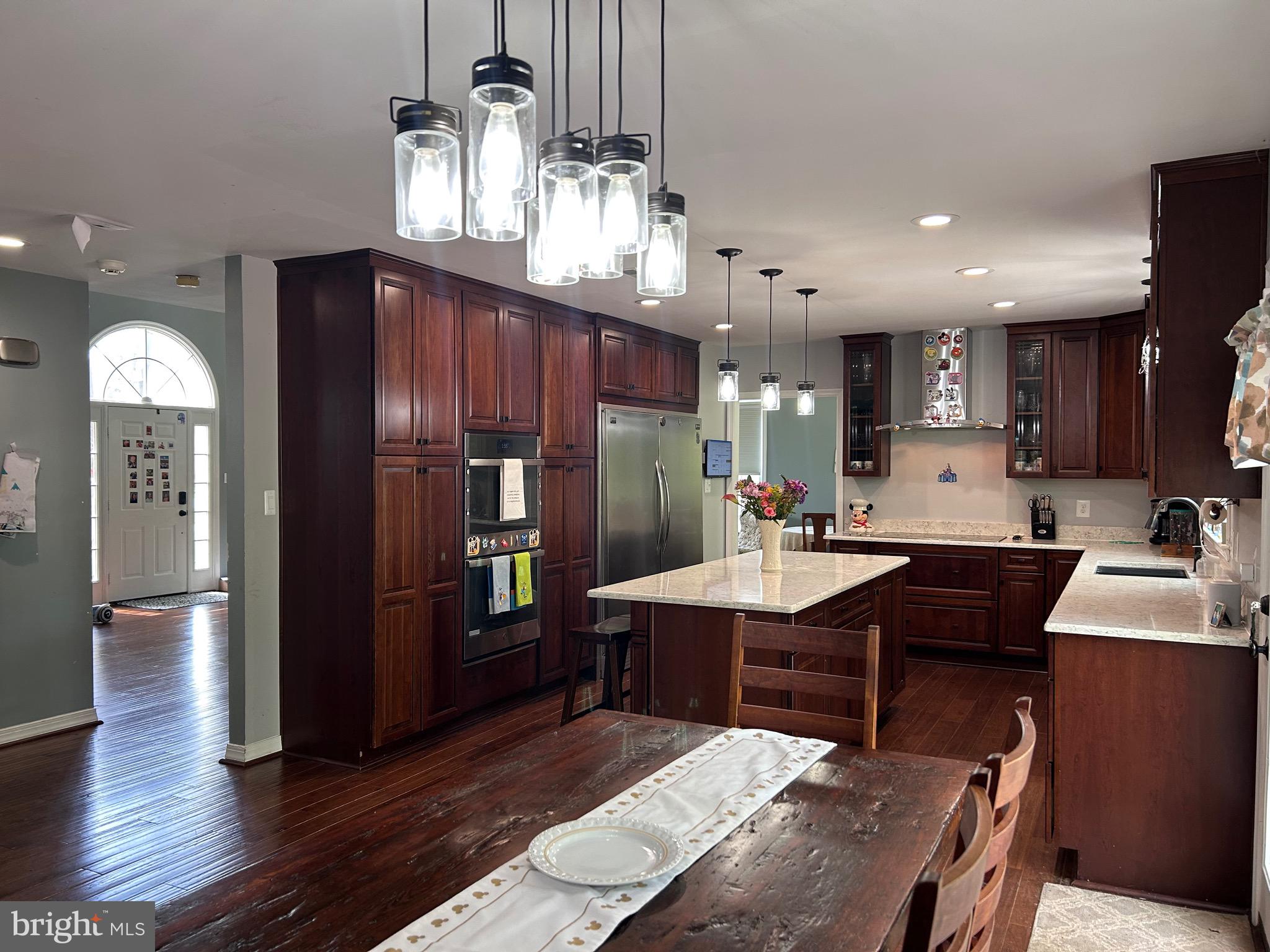 9406 Eagle Trace Fairfax Station, VA 22039 - Photo 9 of 39