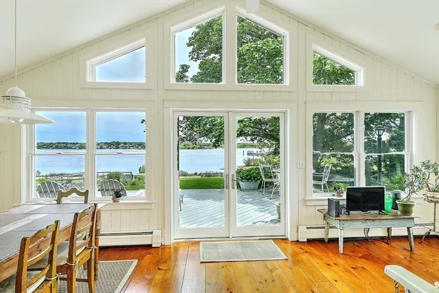 $1,250,000 | 1518 Drift Road, Westport, MA 02790