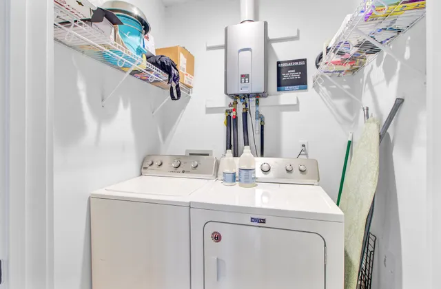 $998,500 | 504 East Cooper Avenue, Folly Beach, SC 29439