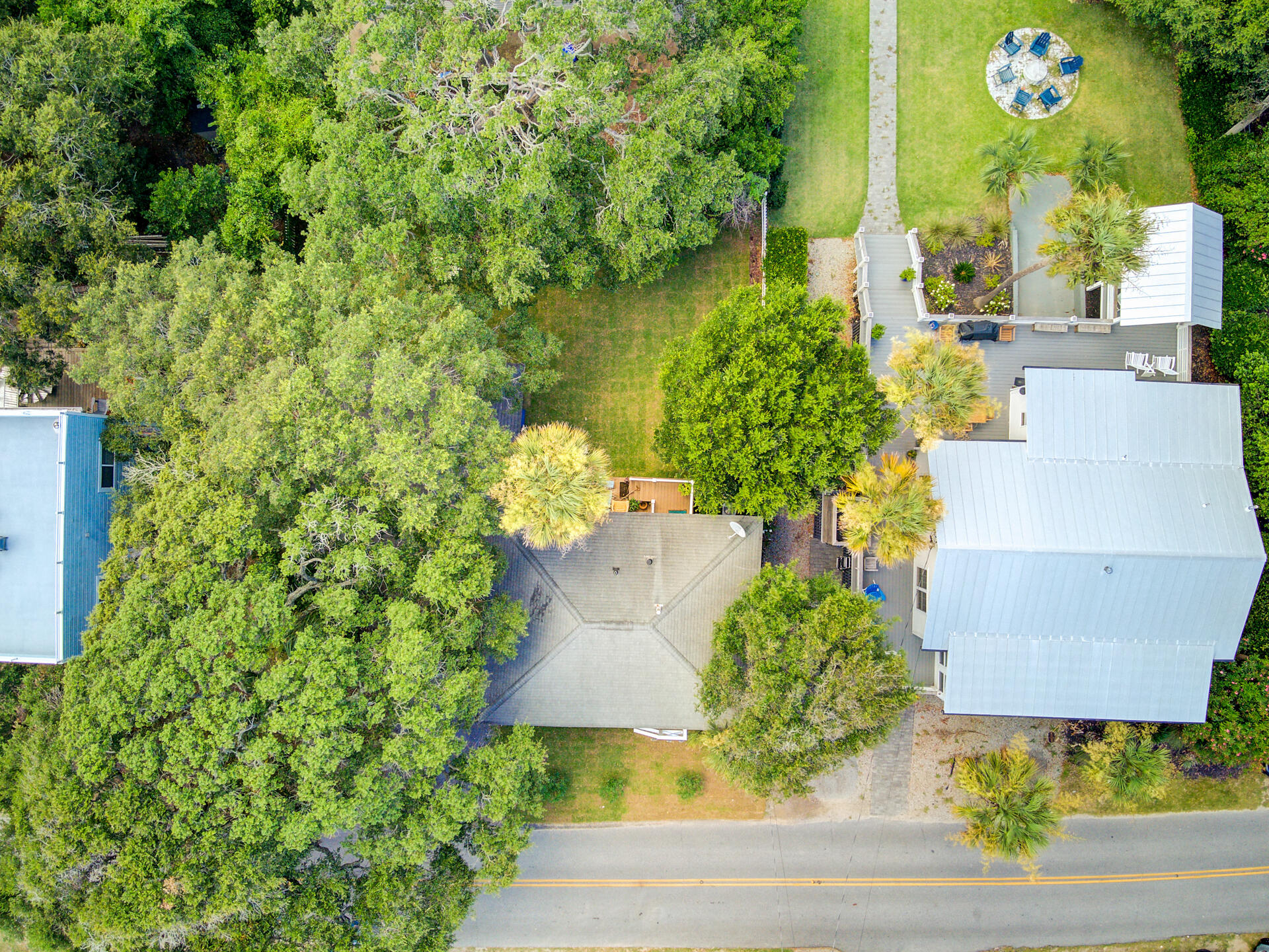 504 East Cooper Avenue Folly Beach, SC 29439 - Photo 27 of 95 32