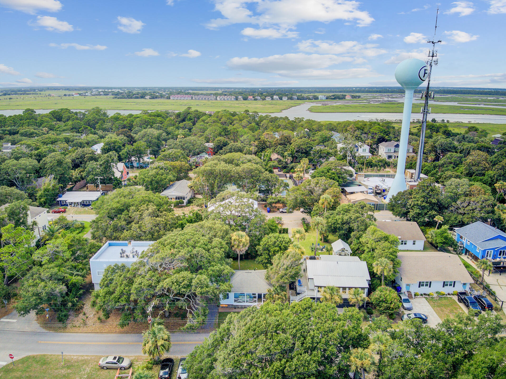 504 East Cooper Avenue Folly Beach, SC 29439 - Photo 28 of 95 33