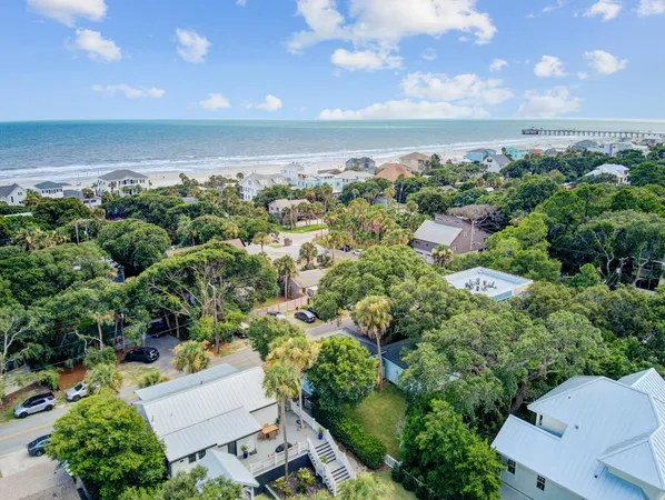 $975,000 | 504 East Cooper Avenue, Folly Beach, SC 29439