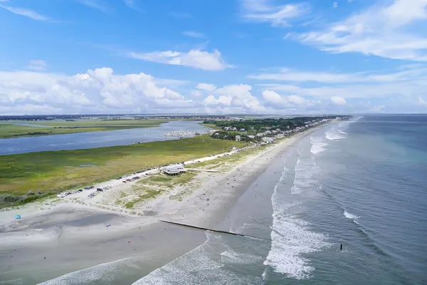 $975,000 | 504 East Cooper Avenue, Folly Beach, SC 29439