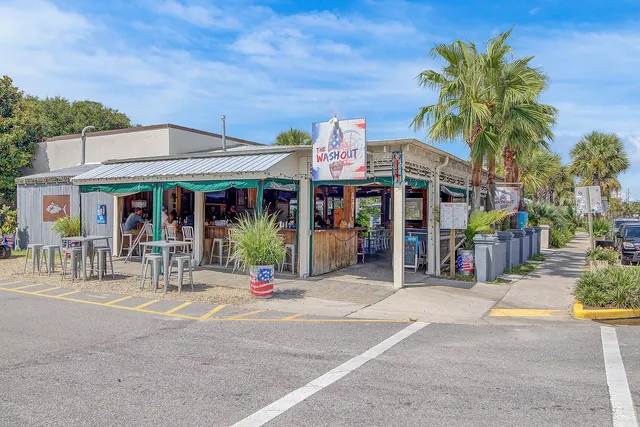 $998,500 | 504 East Cooper Avenue, Folly Beach, SC 29439