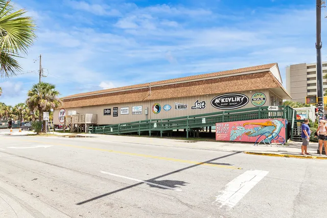 $998,500 | 504 East Cooper Avenue, Folly Beach, SC 29439