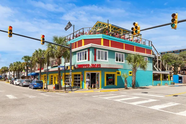 $975,000 | 504 East Cooper Avenue, Folly Beach, SC 29439