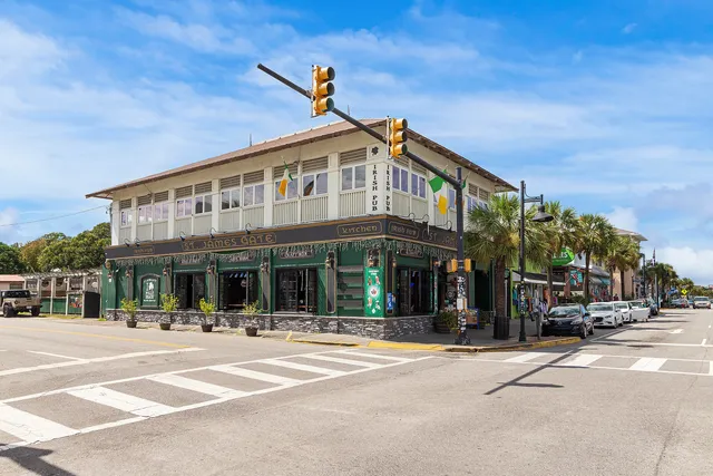 $998,500 | 504 East Cooper Avenue, Folly Beach, SC 29439