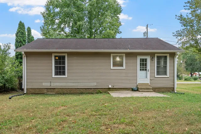 $1,500 | 352 Woodale Drive, Clarksville, TN 37042