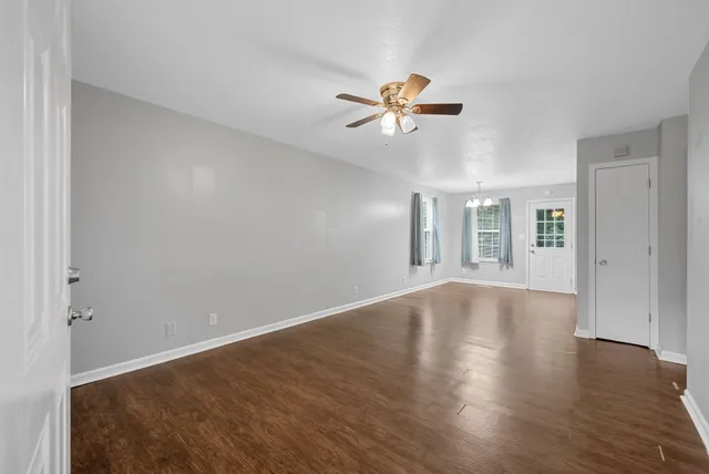 $1,500 | 352 Woodale Drive, Clarksville, TN 37042