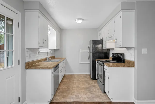 $1,500 | 352 Woodale Drive, Clarksville, TN 37042