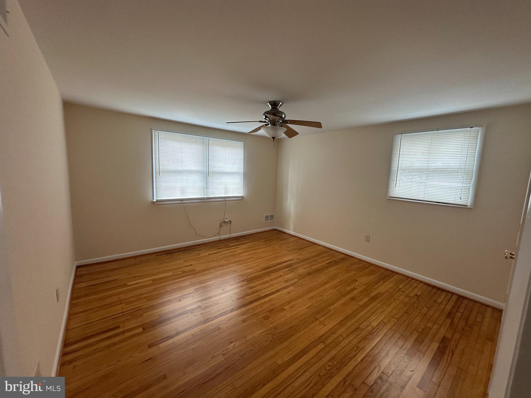 6 Chiming Road New Castle, DE 19720 - Photo 19 of 31 Spacious room with natural light.
