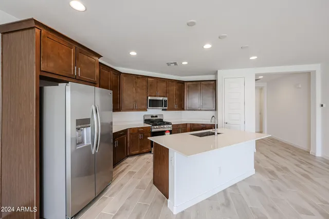 $2,800 | 7680 West Honeysuckle Drive, Peoria, AZ 85383