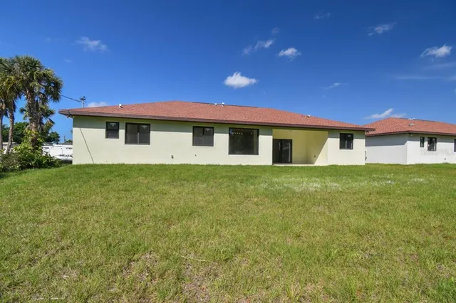 $2,300 | 406 Border Street, Port Charlotte, FL 33953