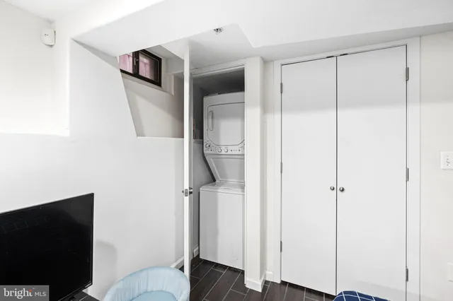 $1,950 | 729 South 12th Street, Unit 101, Philadelphia, PA 19147