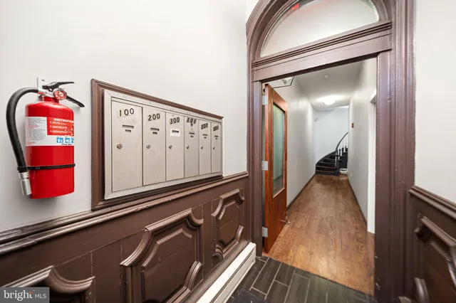 $1,950 | 729 South 12th Street, Unit 101, Philadelphia, PA 19147