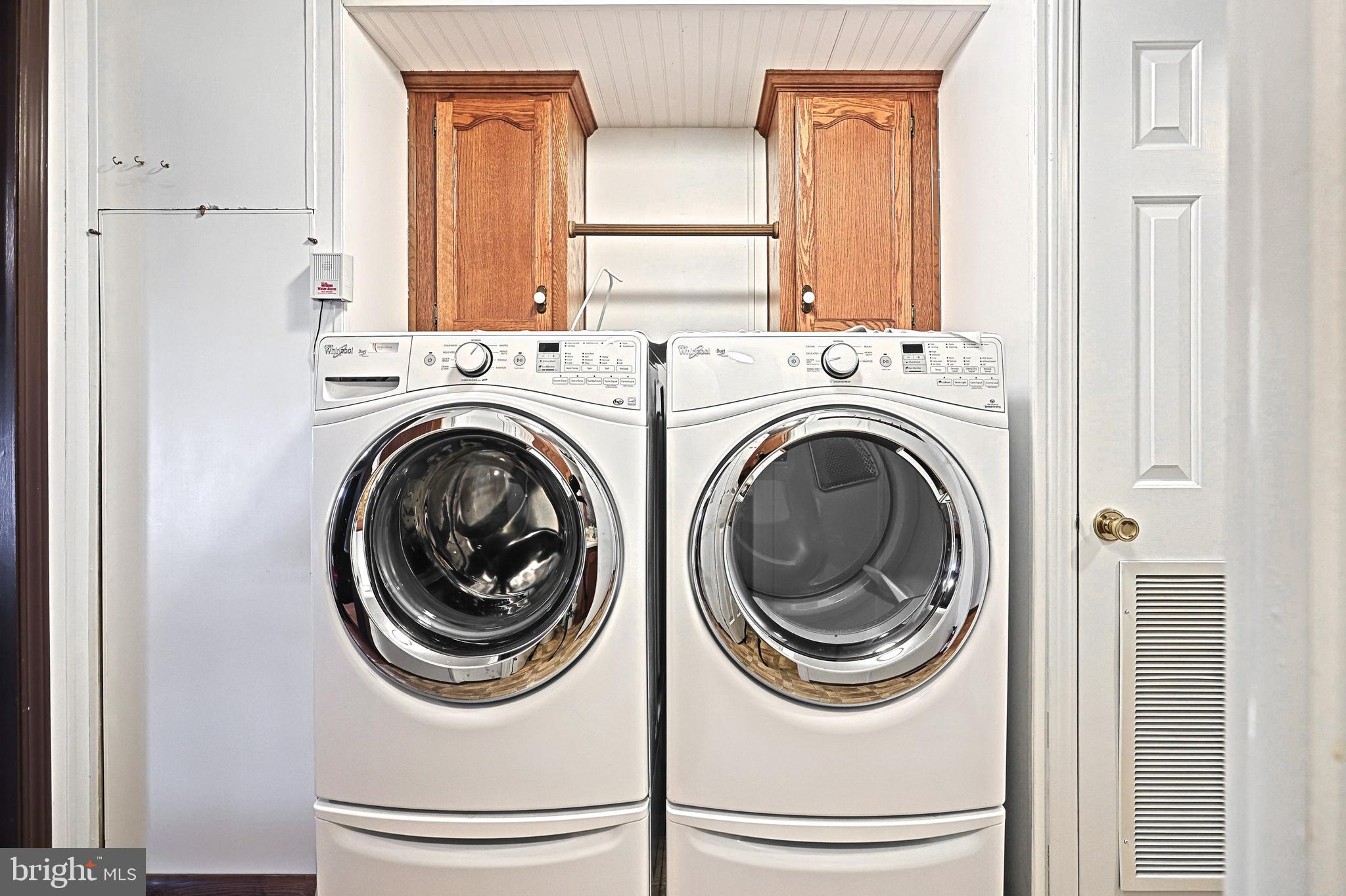 95 Sechrist Flat Road Felton, PA 17322 - Photo 17 of 45 a utility room with dryer and washer