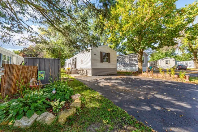 $55,000 | 2126 3rd Avenue Northwest, Unit 62, Owatonna, MN 55060