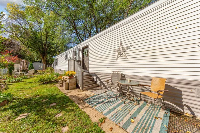 $55,000 | 2126 3rd Avenue Northwest, Unit 62, Owatonna, MN 55060