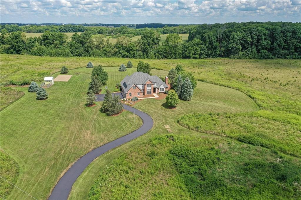 3826 South 800 E Road Zionsville, IN 46077 - Photo 3 of 60