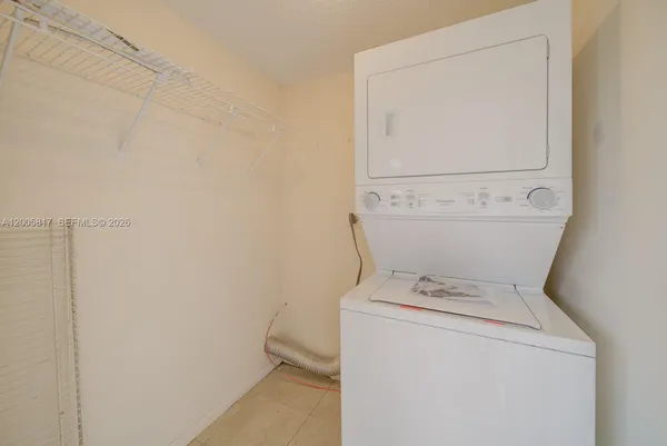 $2,300 | 9715 Hammocks Boulevard, Unit 106, Miami, FL 33196