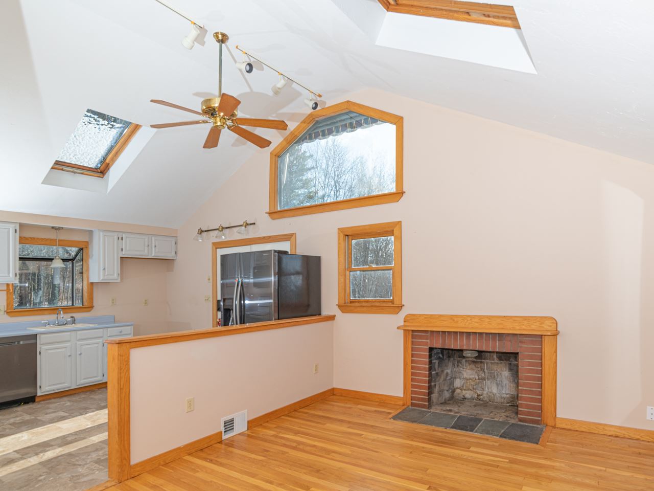226 Country Club Road Laconia, NH 03246 - Photo 1 of 14