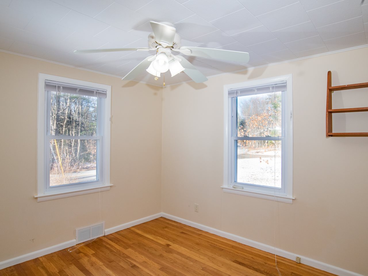 226 Country Club Road Laconia, NH 03246 - Photo 8 of 14
