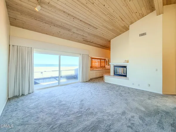 $6,995 | 3637 Ocean Drive, Oxnard, CA 93035