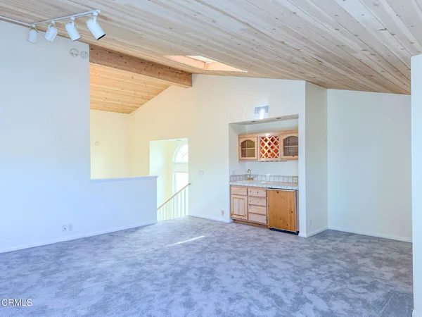 $6,995 | 3637 Ocean Drive, Oxnard, CA 93035