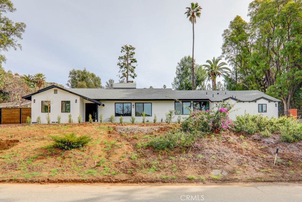6174 Hawarden Drive Riverside, CA 92506 - Photo 2 of 51