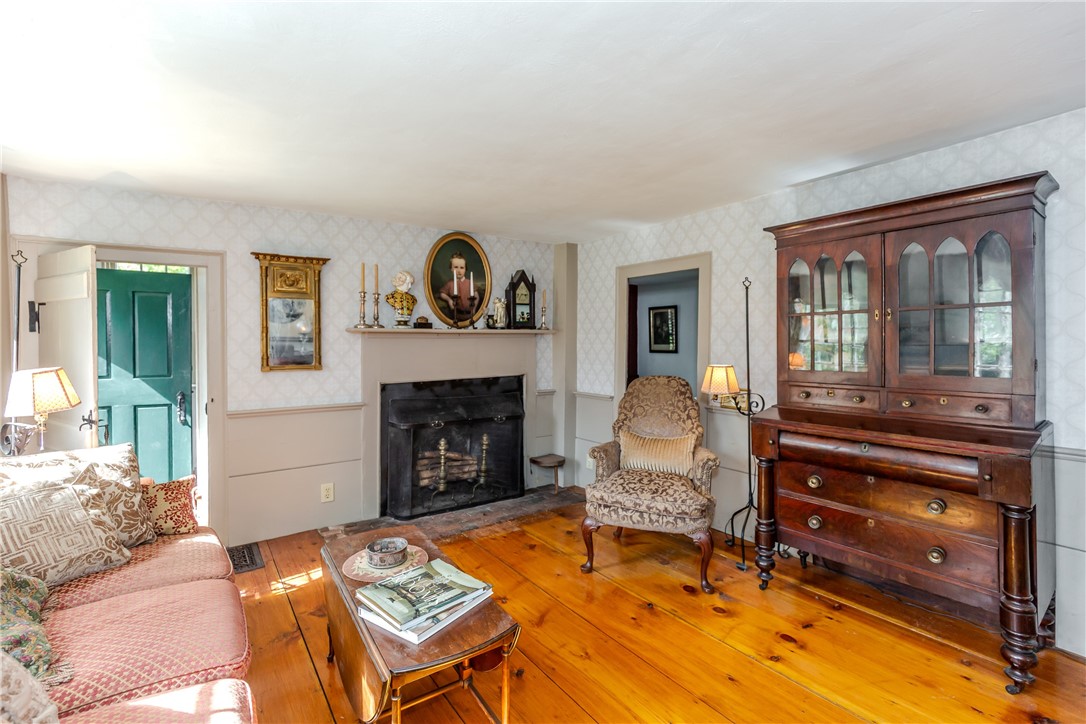 1409 Hope Road Cranston, RI 02831 - Photo 16 of 42 Living room