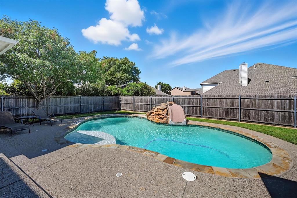 4501 Woodcrest Lane Mansfield, TX 76063 - Photo 35 of 39