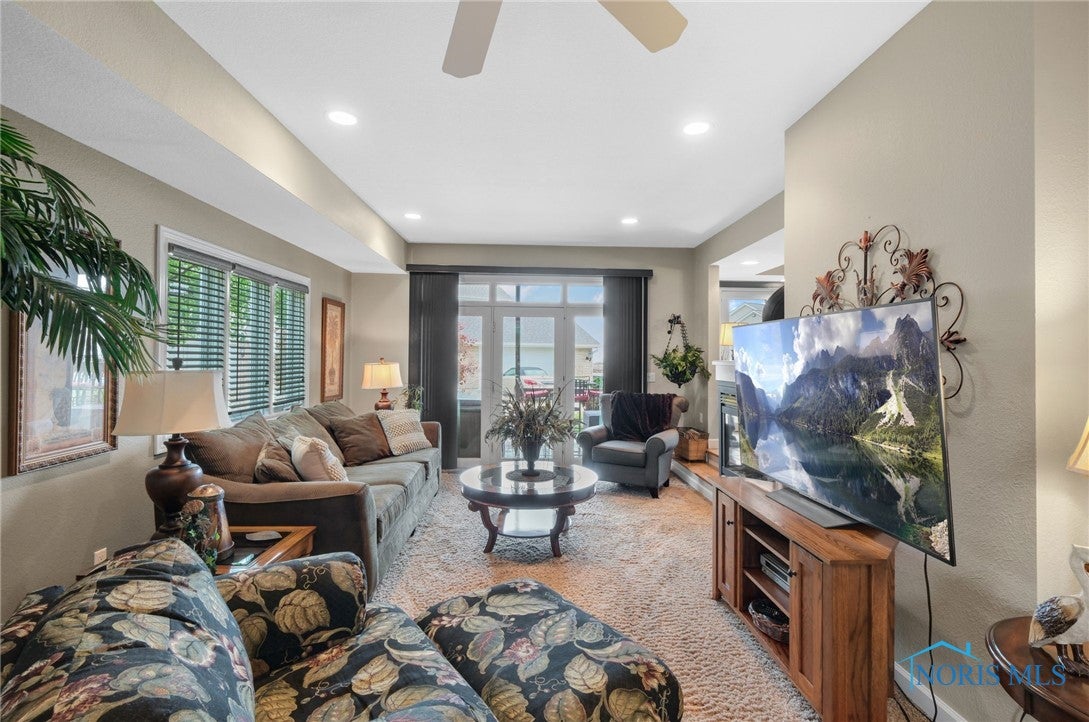 5463 Bay Shore Road, Unit 5463 Oregon, OH 43616 - Photo 4 of 43 Gallery Image 4