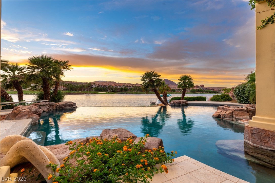 8 Rue Promenade Way Henderson, NV 89011 - Photo 53 of 90
