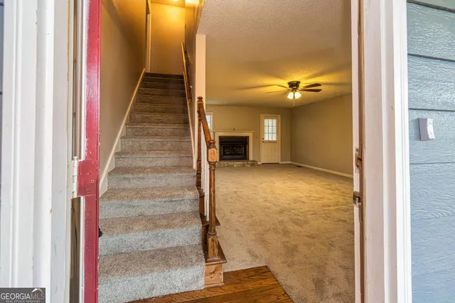 a view of an entryway