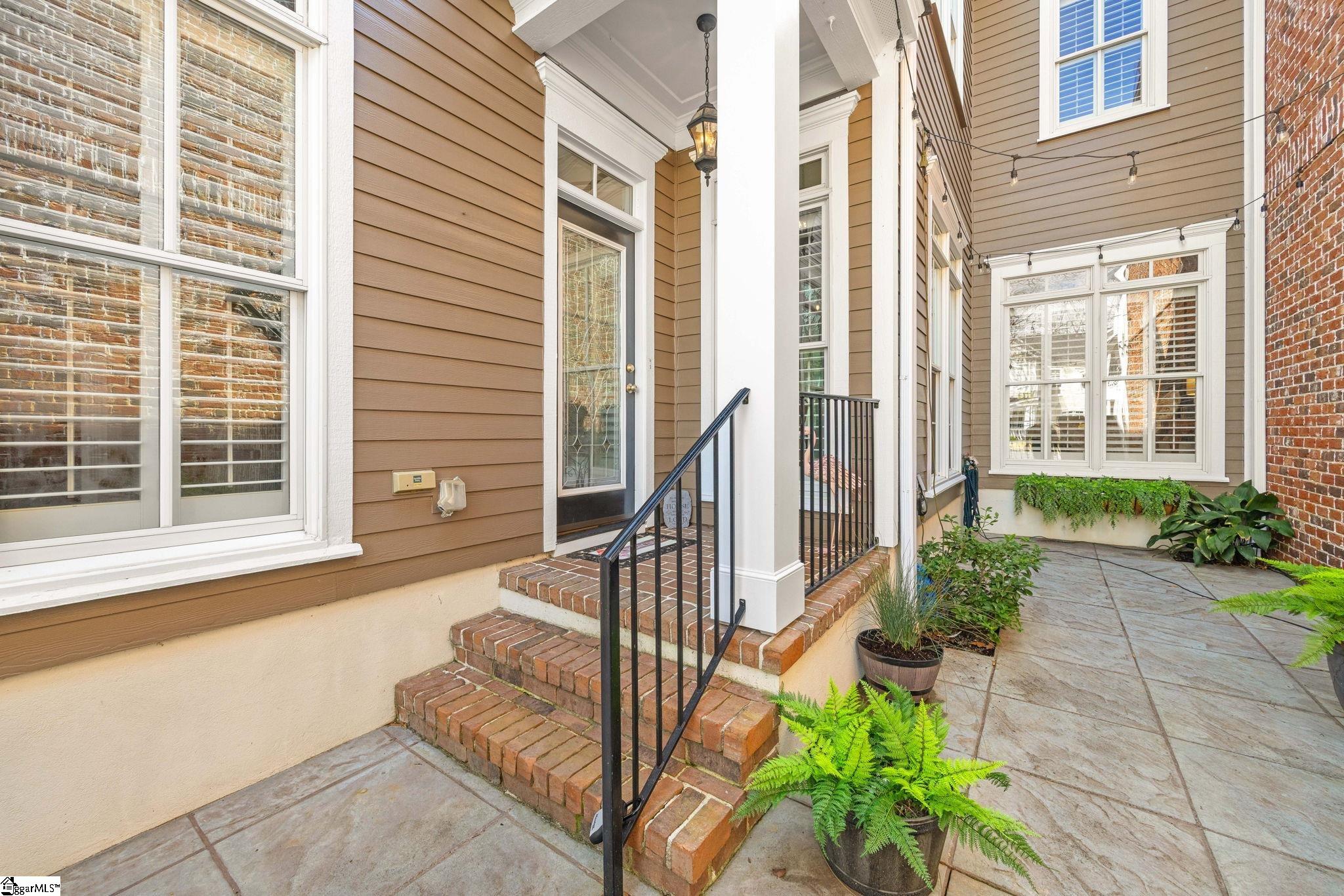 9 Rivoli Lane Greenville, SC 29615 - Photo 4 of 42