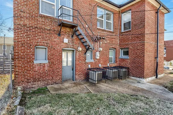 $495,000 | 1210 South Newstead Avenue, St. Louis, MO 63110