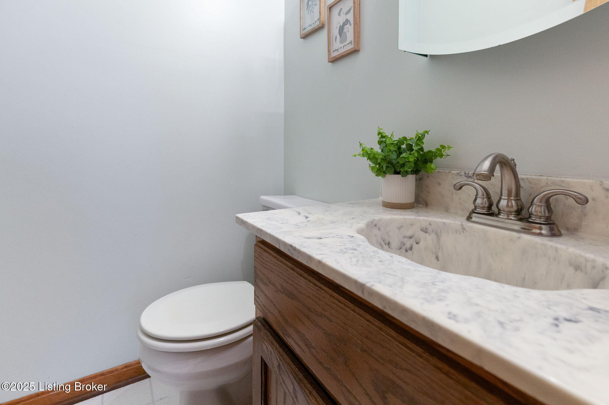 12214 Ridgemont Road Louisville, KY 40229 - Photo 26 of 38 12214 Ridgemont Rd-37