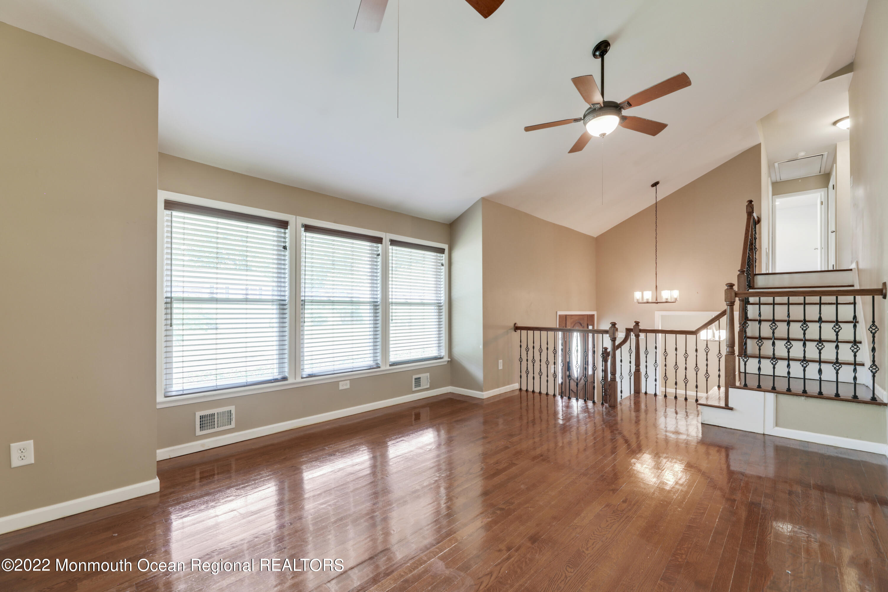 6 Dutch Valley Road Howell, NJ 07731 - Photo 11 of 33 VMD_022