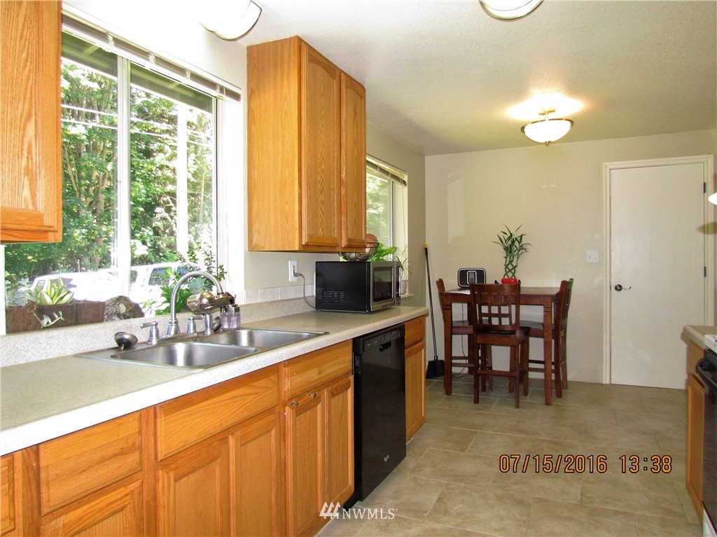 2450 Deer Park Road Port Angeles, WA 98362 - Photo 3 of 22 Gallery Image 3