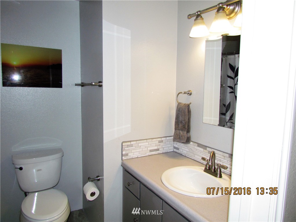 2450 Deer Park Road Port Angeles, WA 98362 - Photo 5 of 22 Gallery Image 5