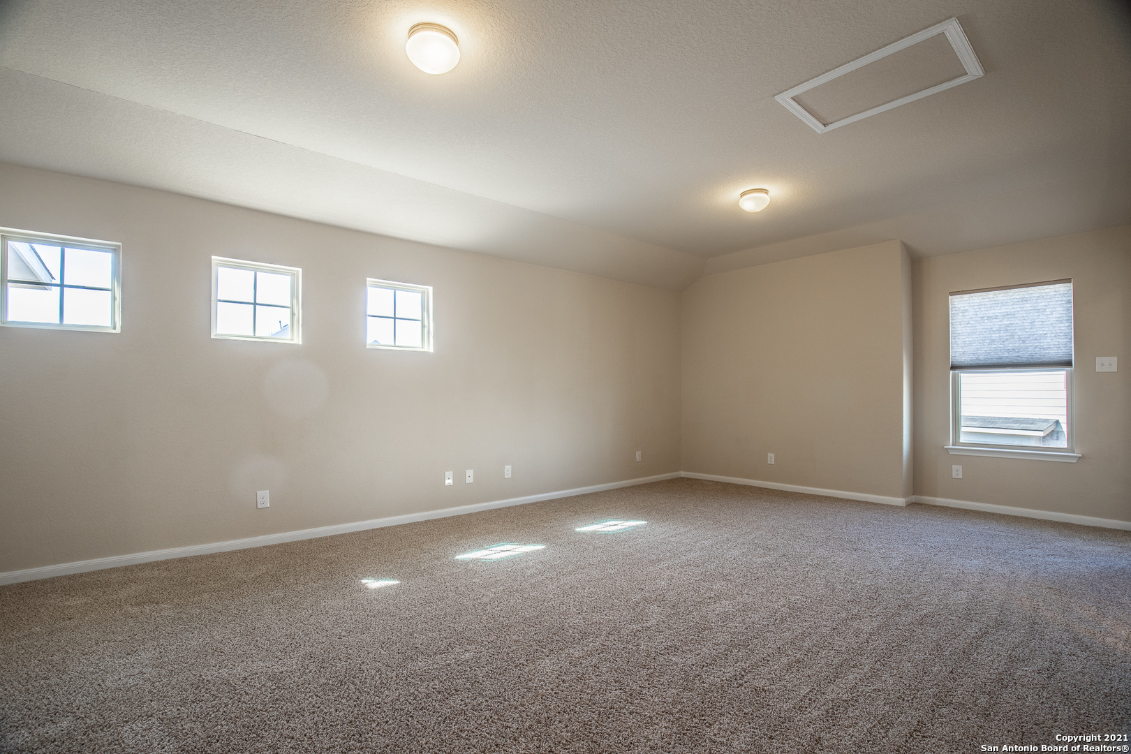 10348 Obernai Path Schertz, TX 78154 - Photo 36 of 50