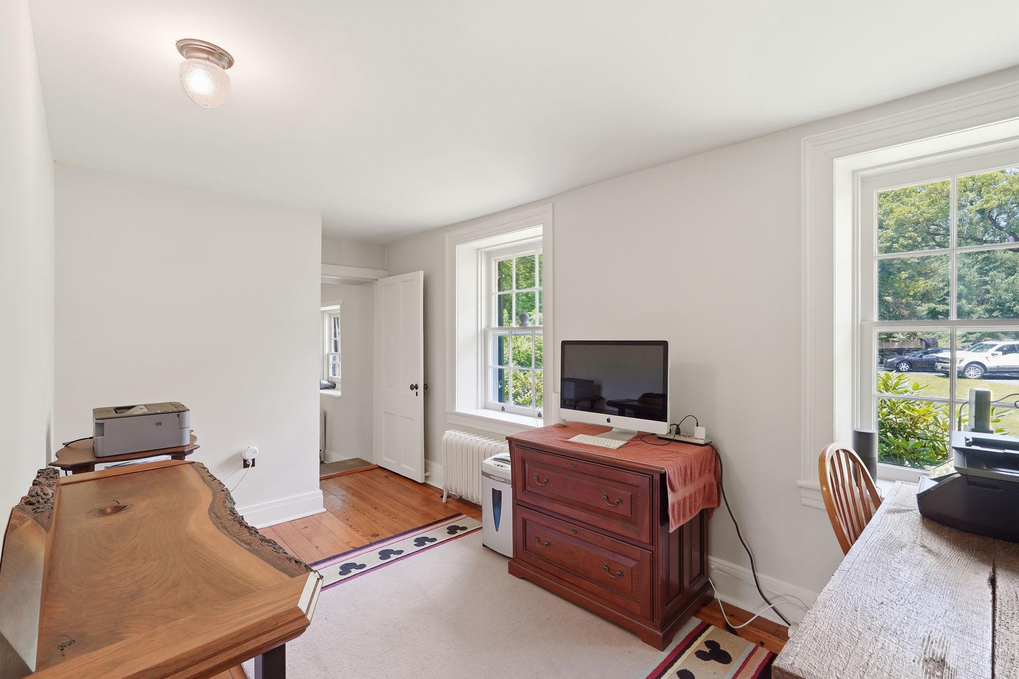 38863 Ridge Court Hamilton, VA 20158 - Photo 53 of 90 Upper Level office or small bedroom