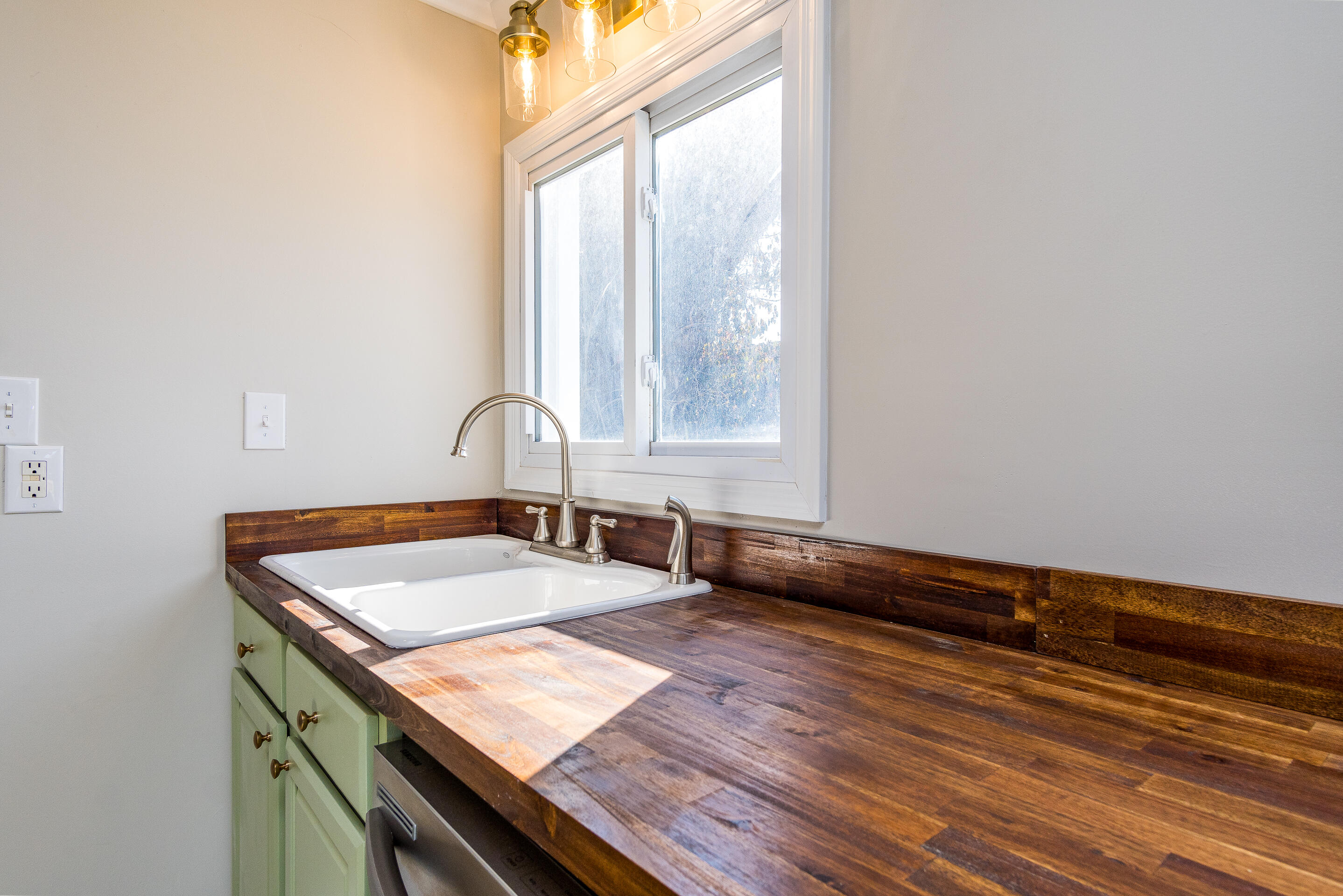162 Hopper Road Johnson City, TN 37604 - Photo 9 of 38 interior-8