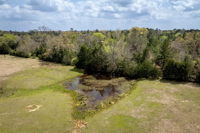 $433,285 | 13634 North Fm 2022, Grapeland, TX 75844