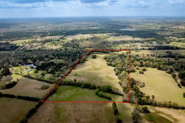 $433,285 | 13634 North Fm 2022, Grapeland, TX 75844